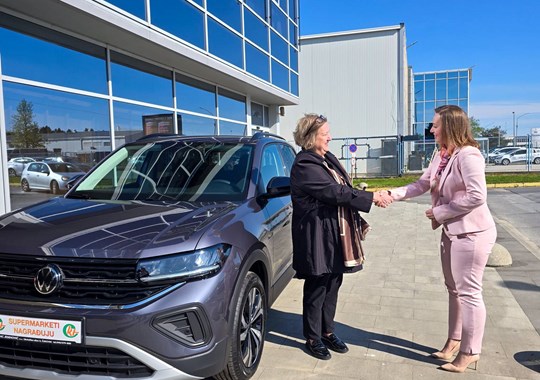 /slike/Nagradne igre/KTC - uručenje ključeva Vindija (3).jpg